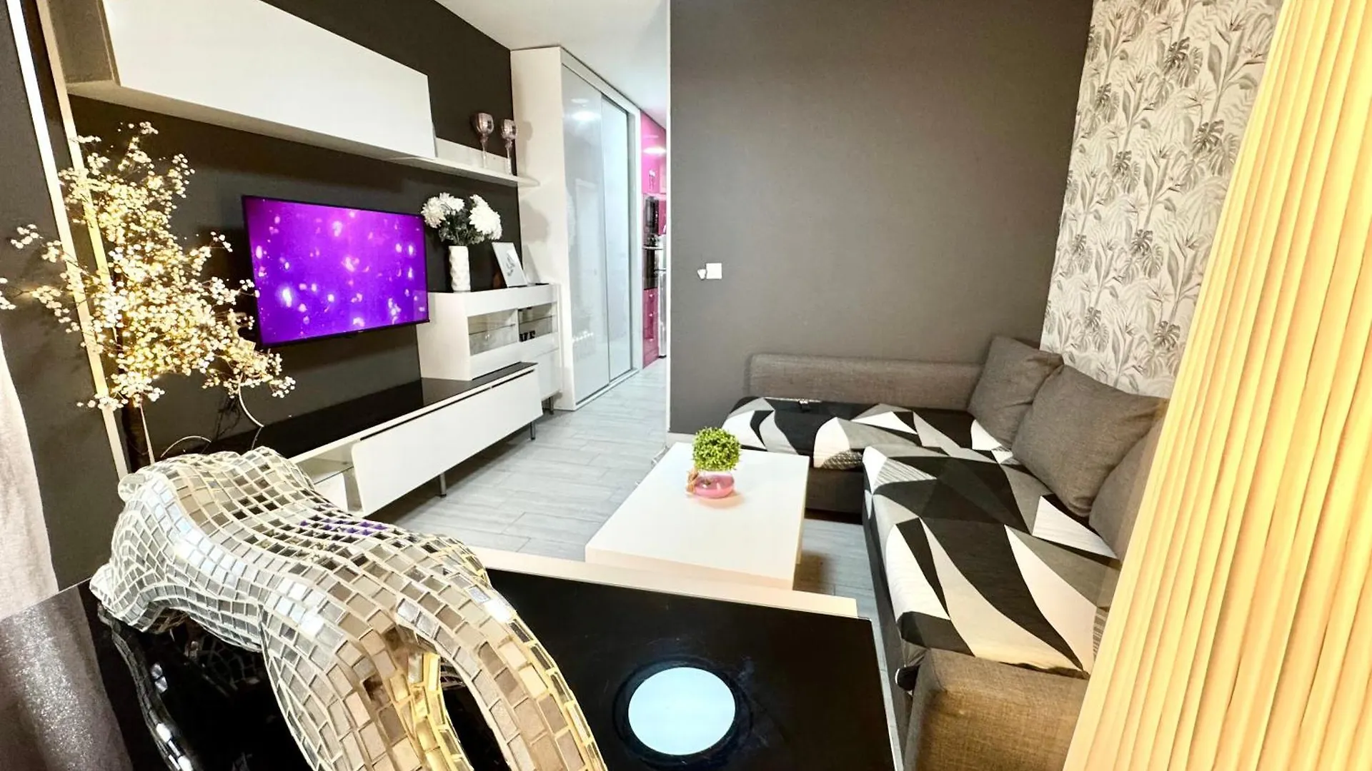 Pink Apartament Center Torremolinos